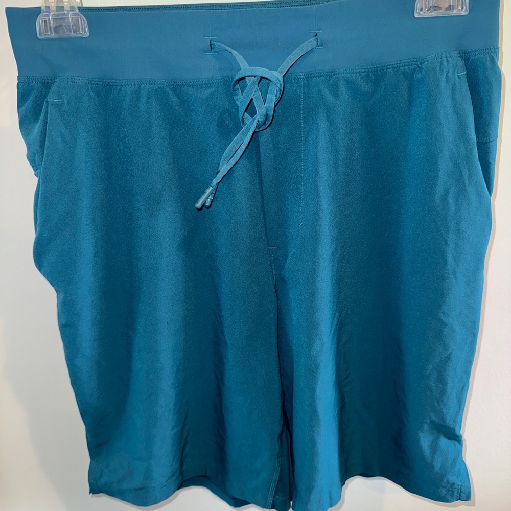 Lululemon Teal shorts Size Medium